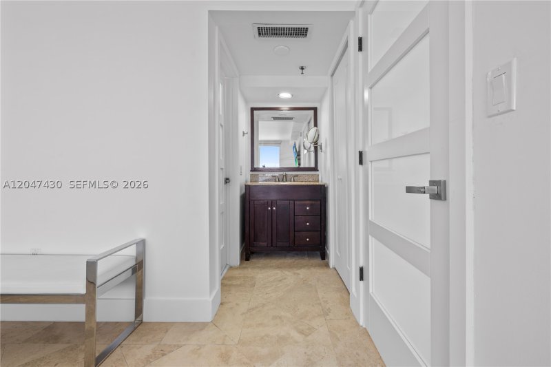 Alquiler de apartamento en Royal Club Condo 406