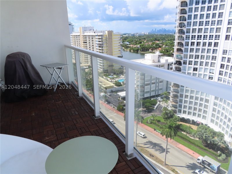 Apartment for rent at Arlen Beach 1703