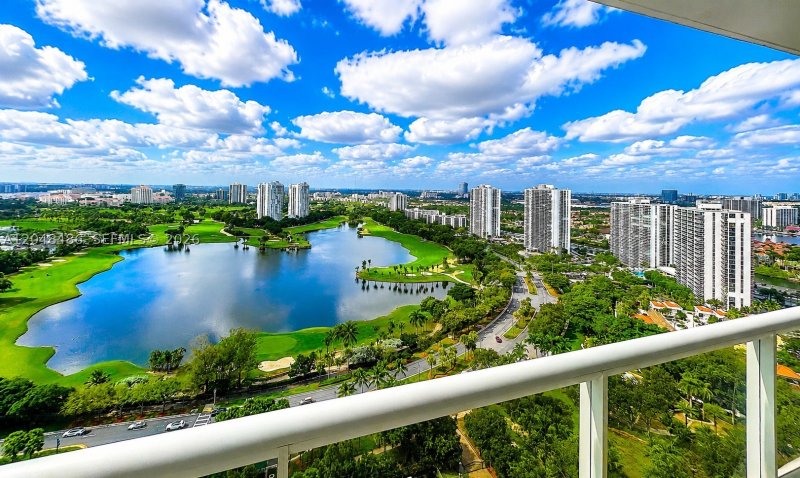 Comprar apartamento en Terraces Of Turnberry 2601