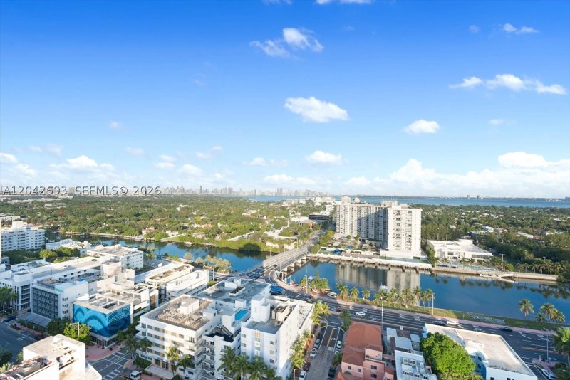 Condo for sale at La Tour 2301