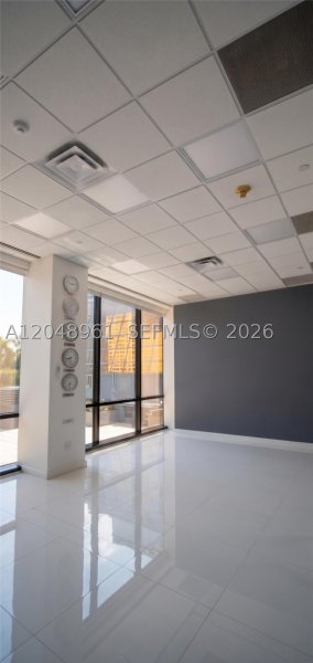 Comprar apartamento no The Club At Brickell Bay 200C