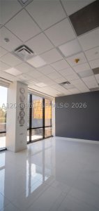Comprar apartamento no The Club At Brickell Bay 200C