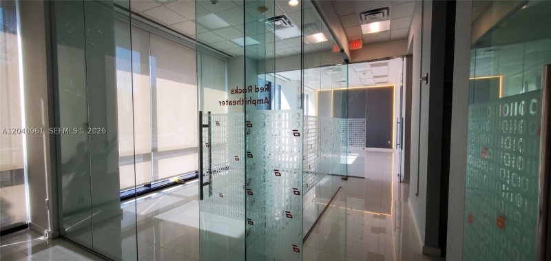 Comprar apartamento no The Club At Brickell Bay 200C
