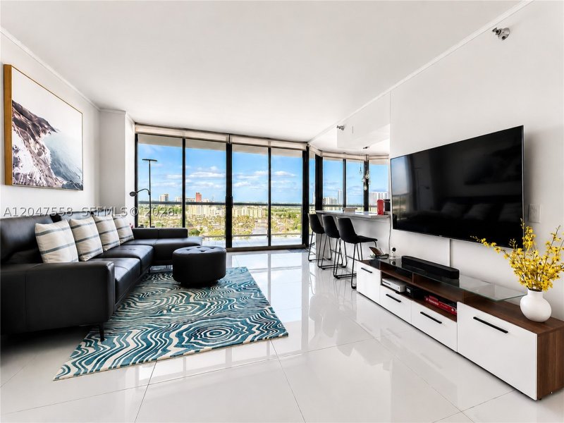 Apartment for rent at Harborside 1903
