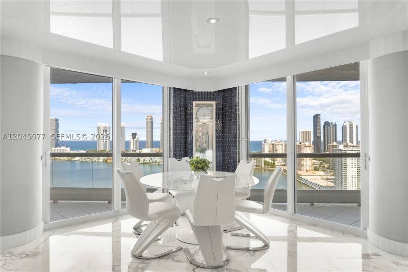 Condo for sale at Williams Island 2600 2603