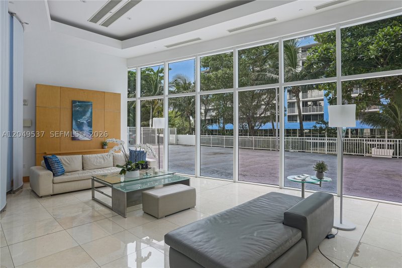 Apartment for rent at Skyline On Brickell 1112