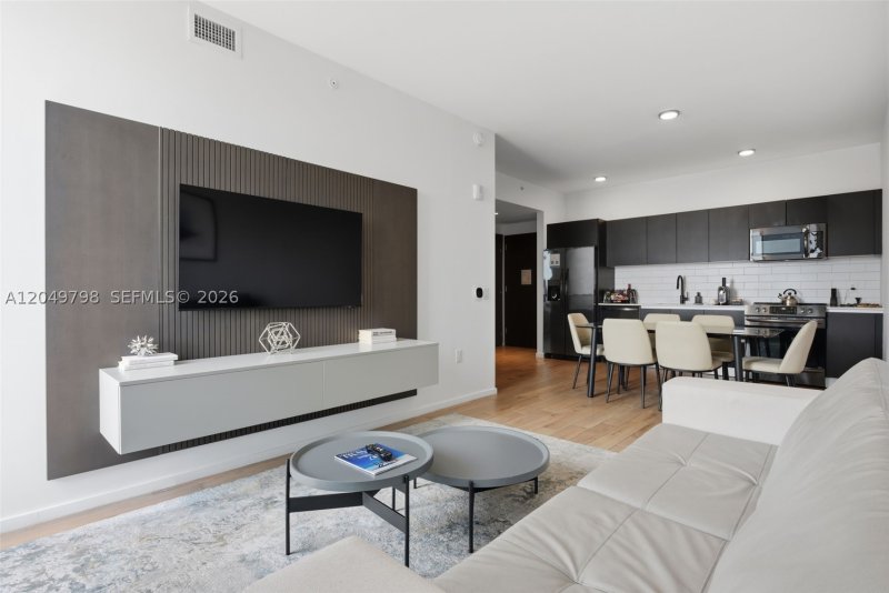 Condo for sale at The Elser Hotel and Residences 4719