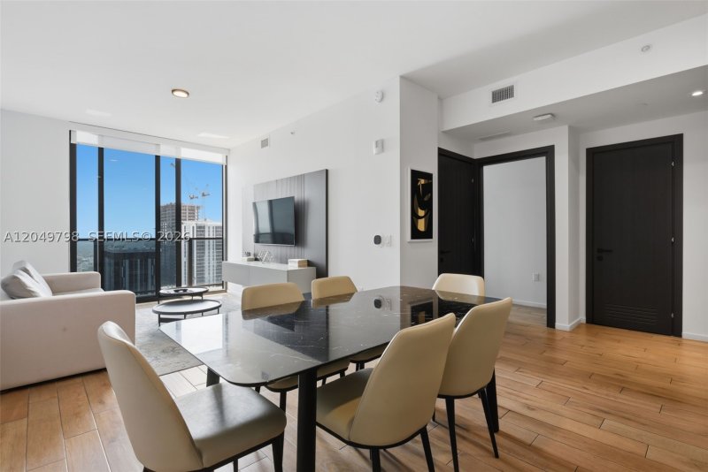 Condo for sale at The Elser Hotel and Residences 4719