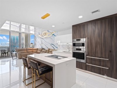 Paramount Miami WorldCenter Apt #3000