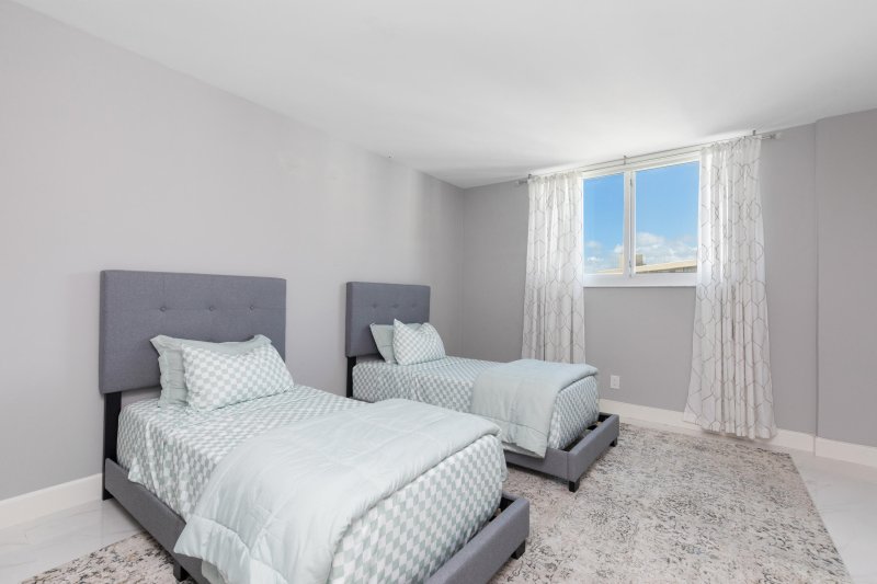 Apartment for rent at Ocean View 1527
