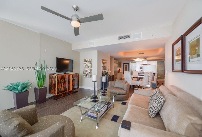 Comprar apartamento no Trump Royale 1604