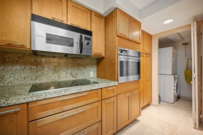 Comprar apartamento no Yacht Harbour 6A
