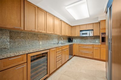 Comprar apartamento no Yacht Harbour 6A