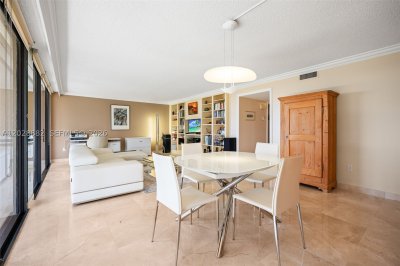 Comprar apartamento no Yacht Harbour 6A