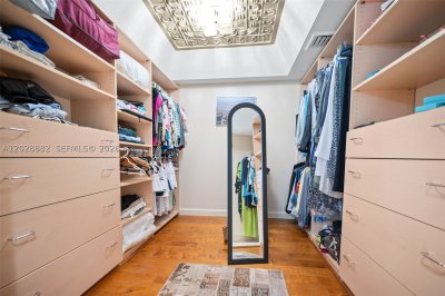 Comprar apartamento no Yacht Harbour 6A