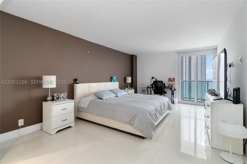 Comprar apartamento no Arlen House 2014