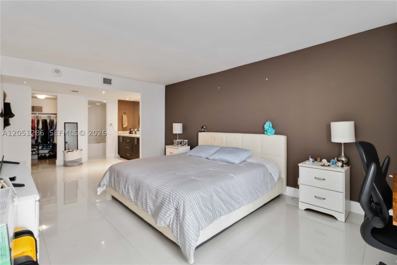 Comprar apartamento no Arlen House 2014