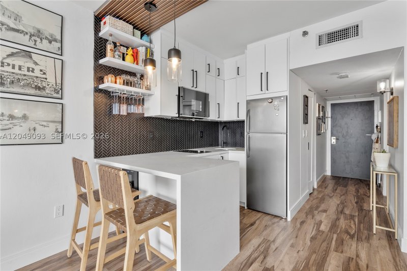 Condo for sale at The Venetia 518