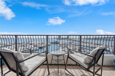 The Venetia Apt #518