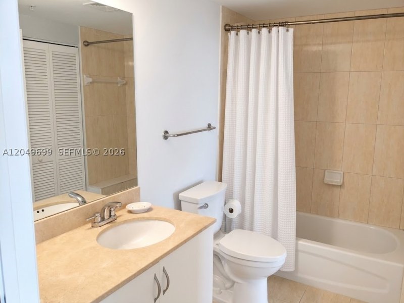 Aluguel de apartamento no Opera Tower 4912