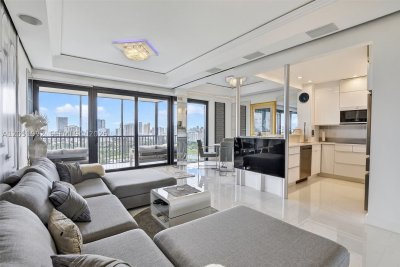 Comprar apartamento en Coronado I PH4