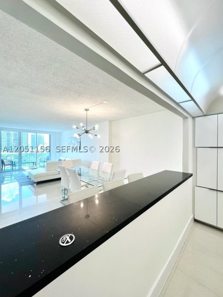 Apartment for rent at Ocean Reserve 918