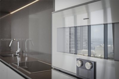 Comprar apartamento no Aston Martin Residences 4808W