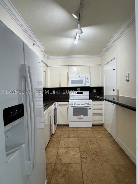 Property photo # 9