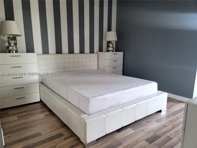 Apartment for rent at Centro Condo PH11