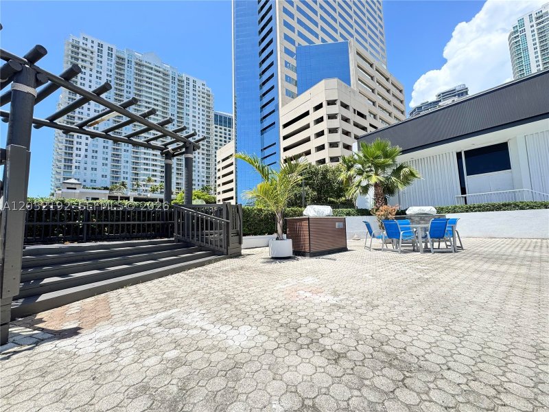 Apartment for rent at Four Ambassadors 350