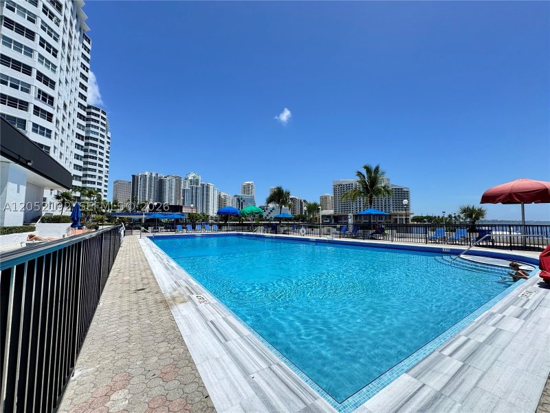 Apartment for rent at Four Ambassadors 350