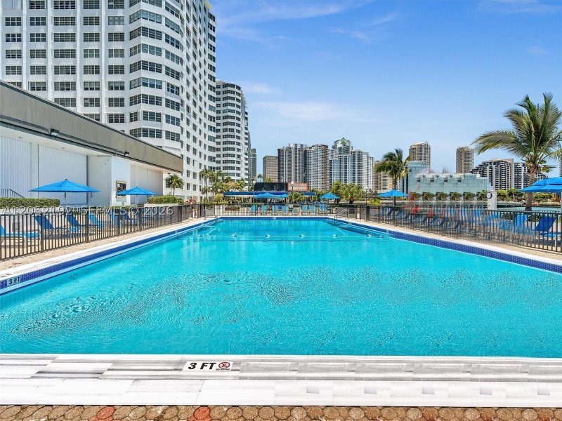 Apartment for rent at Four Ambassadors 350