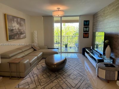 The Yacht Club at Aventura Apt #2505