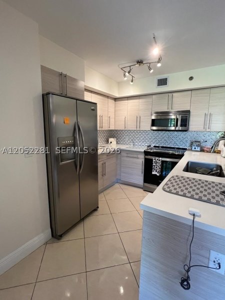 Apartment for rent at The Yacht Club at Aventura 2505