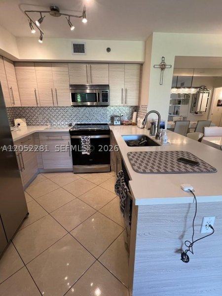 Apartment for rent at The Yacht Club at Aventura 2505