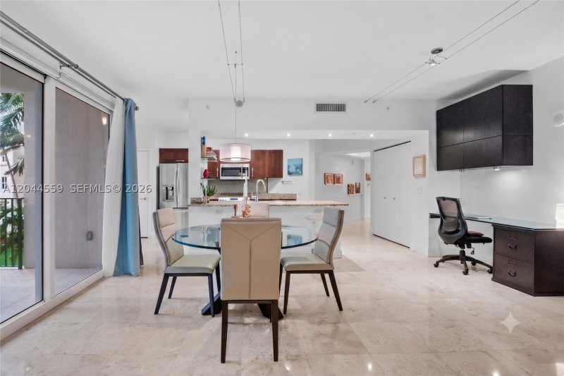 Alquiler de apartamento en Turnberry Village South 212