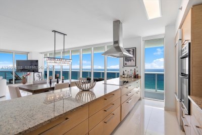 Aluguel de apartamento no Beach Club Two 1101