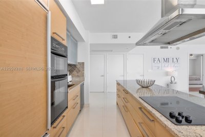 Aluguel de apartamento no Beach Club Two 1101