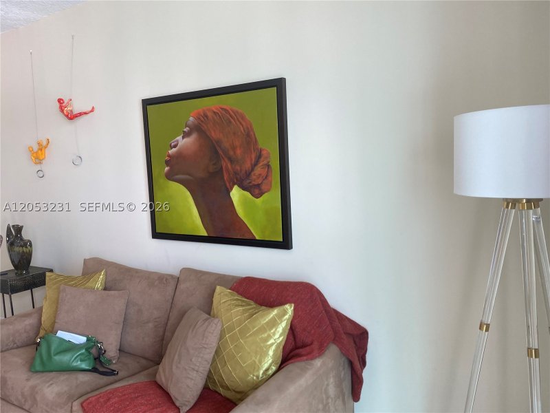 Apartment for rent at 1800 Biscayne Plaza 809