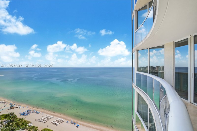 Condo for sale at Ocean Four 2502