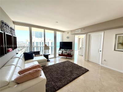 Comprar apartamento no Ocean Four 2502