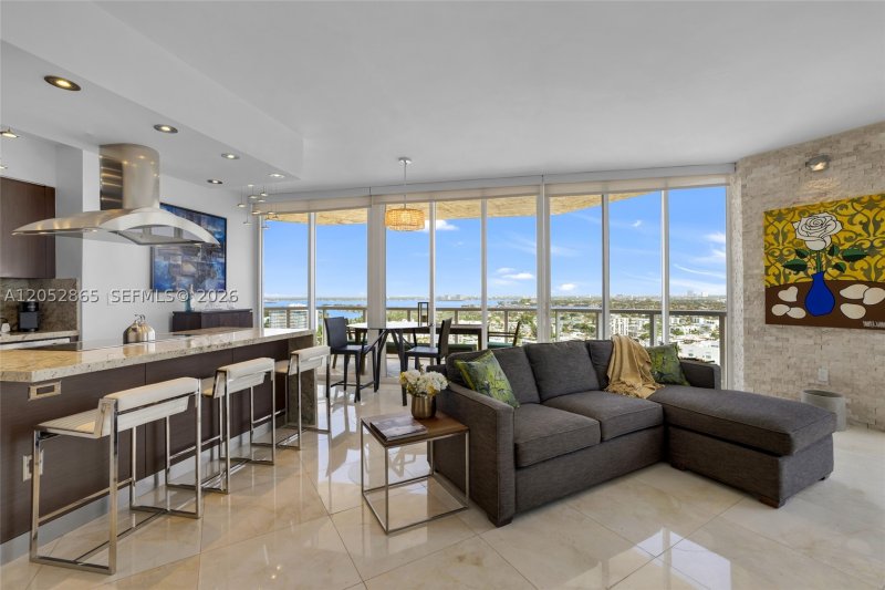 Comprar apartamento en St Tropez Ocean 2604