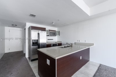 Aluguel de apartamento no Quantum 3809