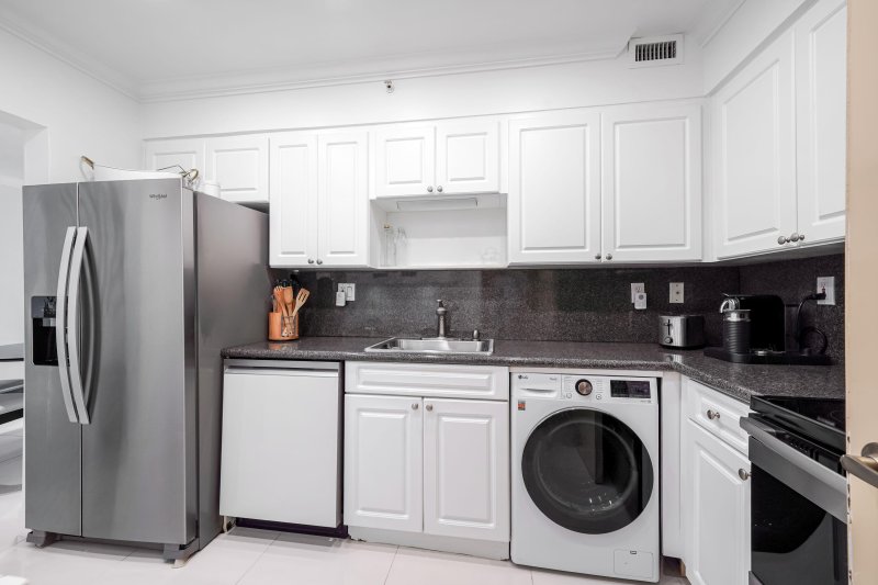 Condo for sale at The Wave Condo 939