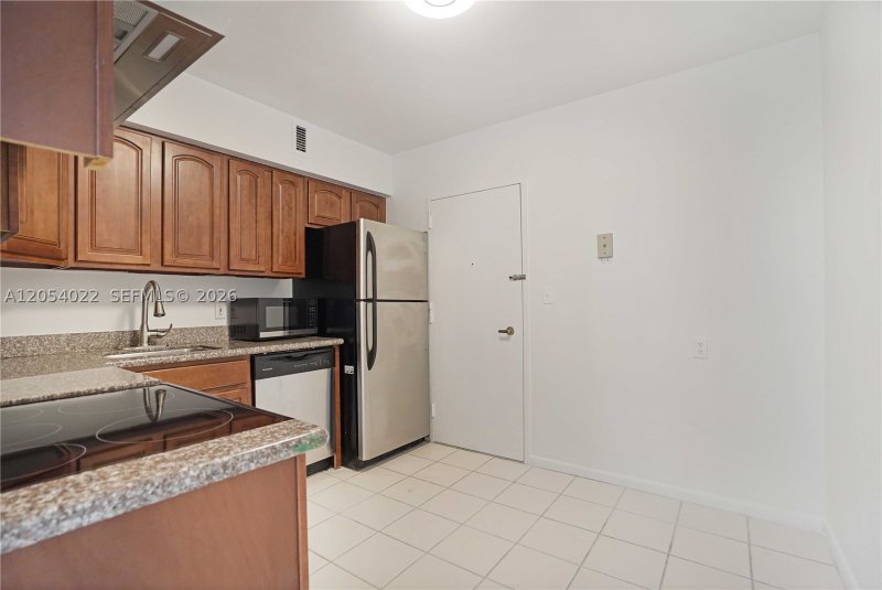 Apartment for rent at Seacoast 5700 10C