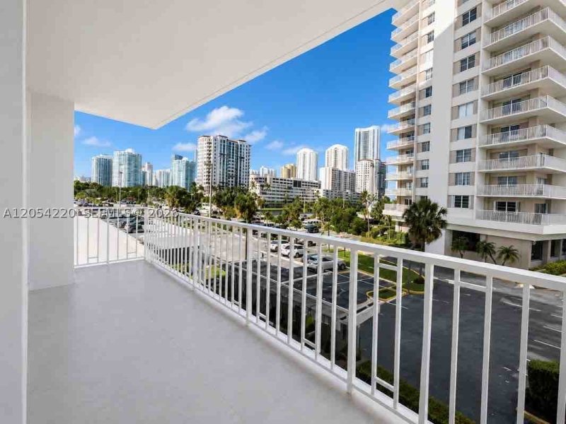 Apartment for rent at Arlen House 232