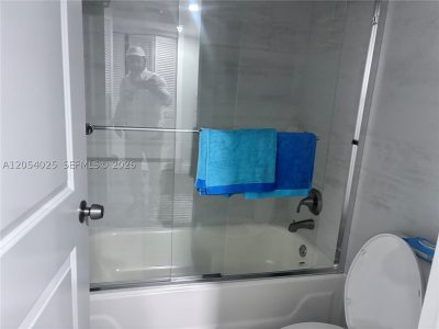 Aluguel de apartamento no Del Prado South Tower 1202