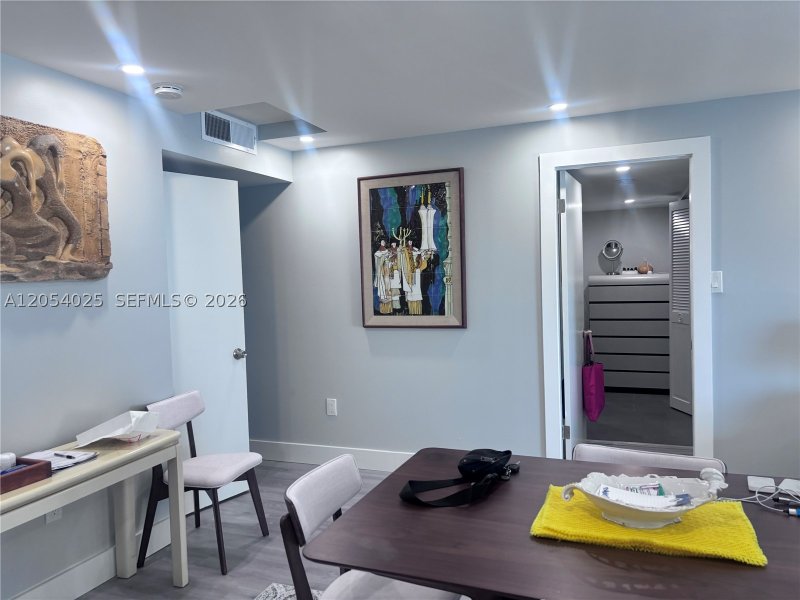 Apartment for rent at Del Prado South Tower 1202