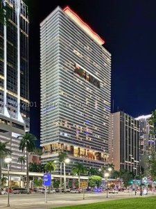 Comprar apartamento no 50 Biscayne 1701