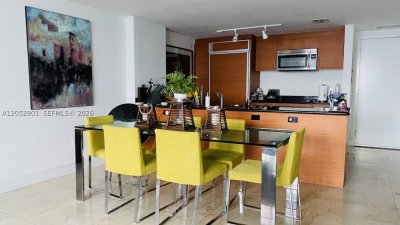 Comprar apartamento no 50 Biscayne 1701